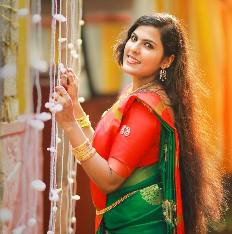 HEAVEN TOUCH BEAUTY PARLOUR VATAKARA