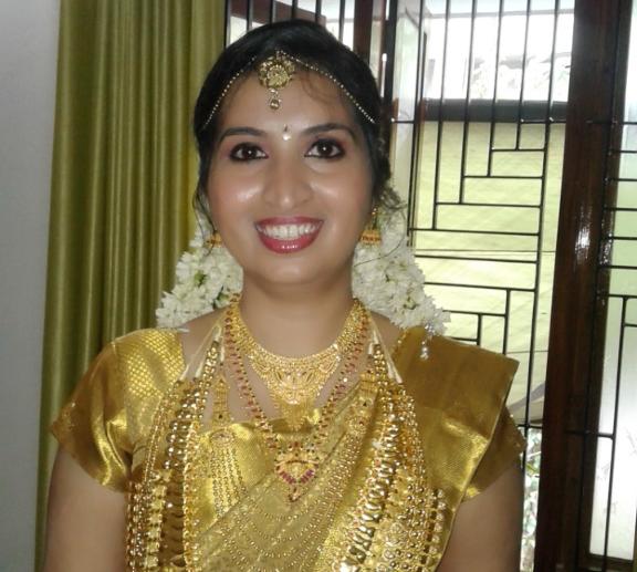 HEAVEN TOUCH BEAUTY PARLOUR VATAKARA